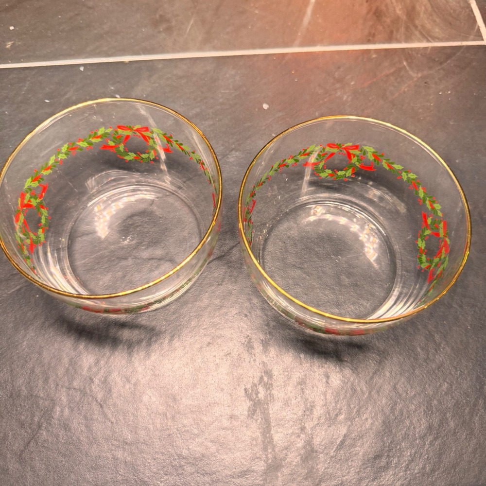 Vintage Christmas Glasses Tumblers Holly Berry‎ Bow Gold Rim Set of 2